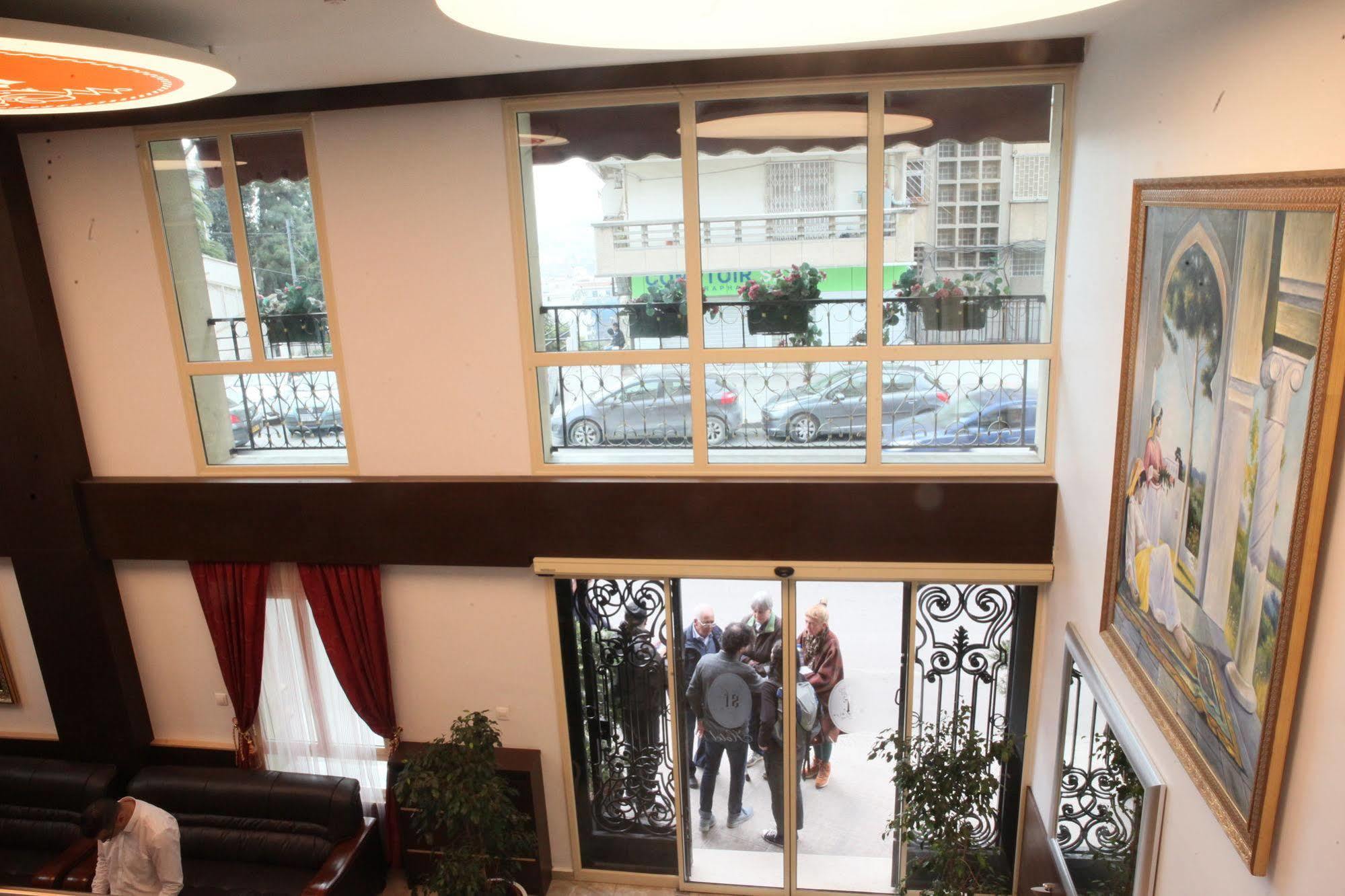 Space Telemly Hotel Algiers Екстер'єр фото