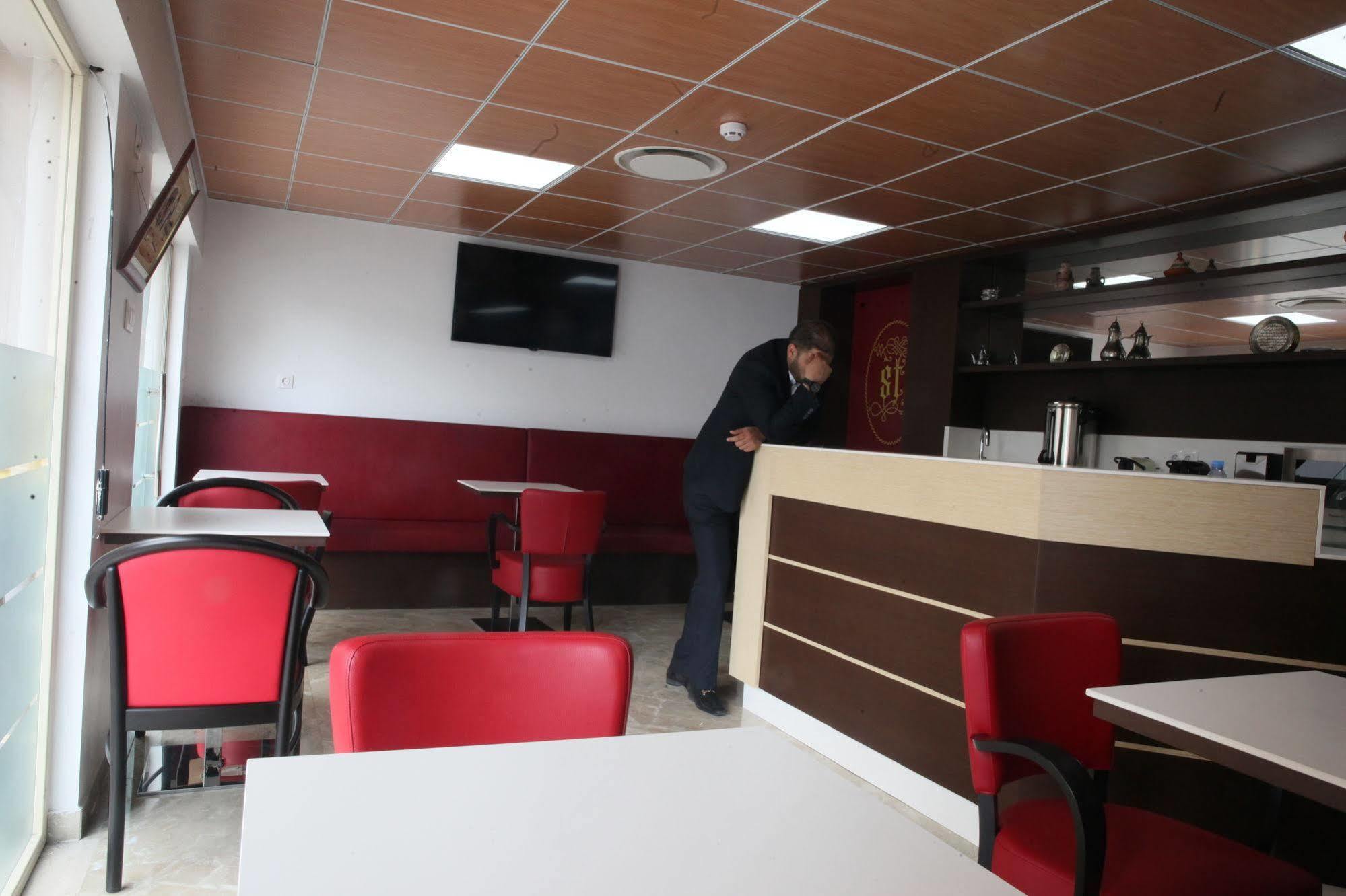 Space Telemly Hotel Algiers Екстер'єр фото