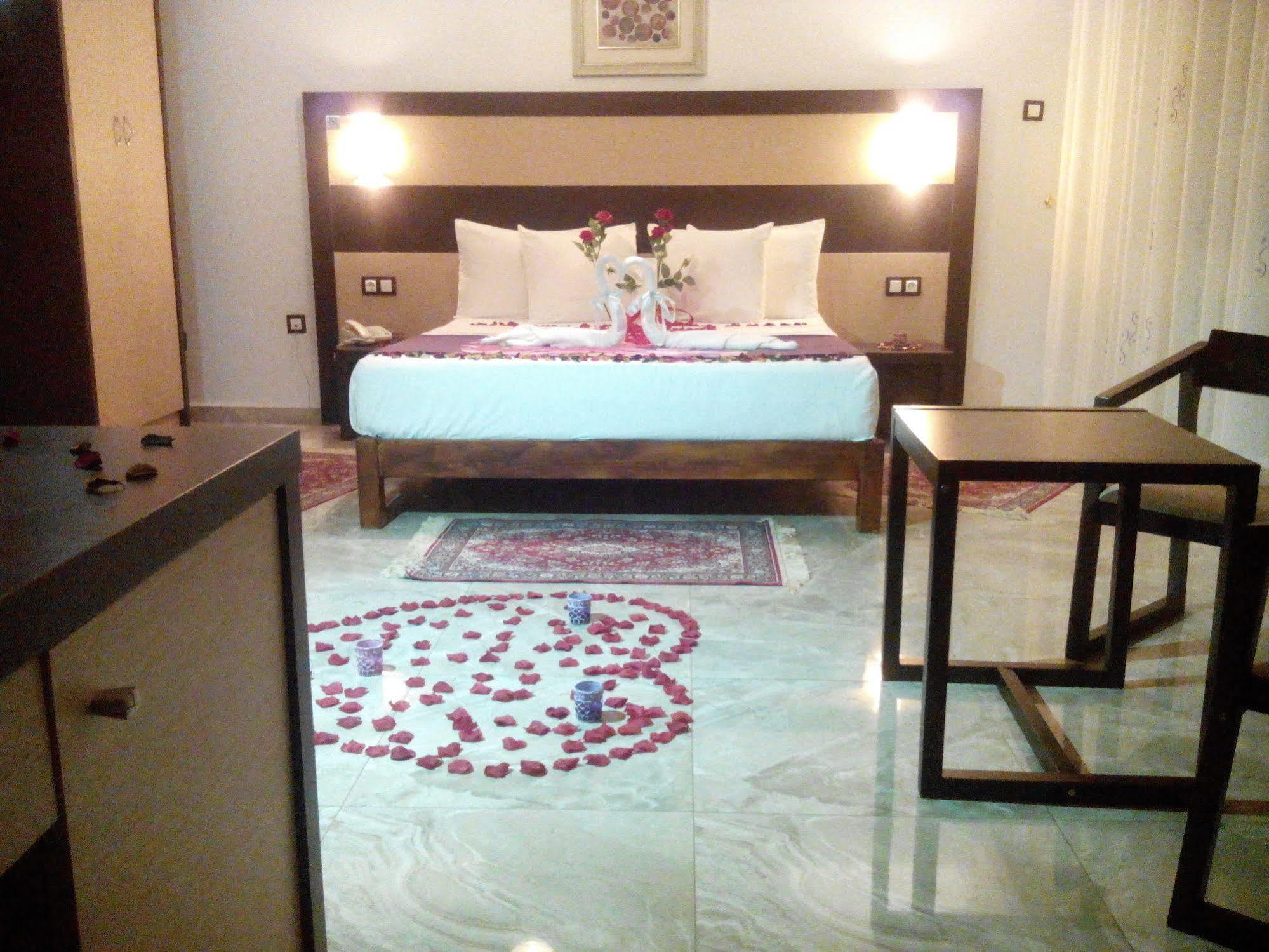 Space Telemly Hotel Algiers Екстер'єр фото
