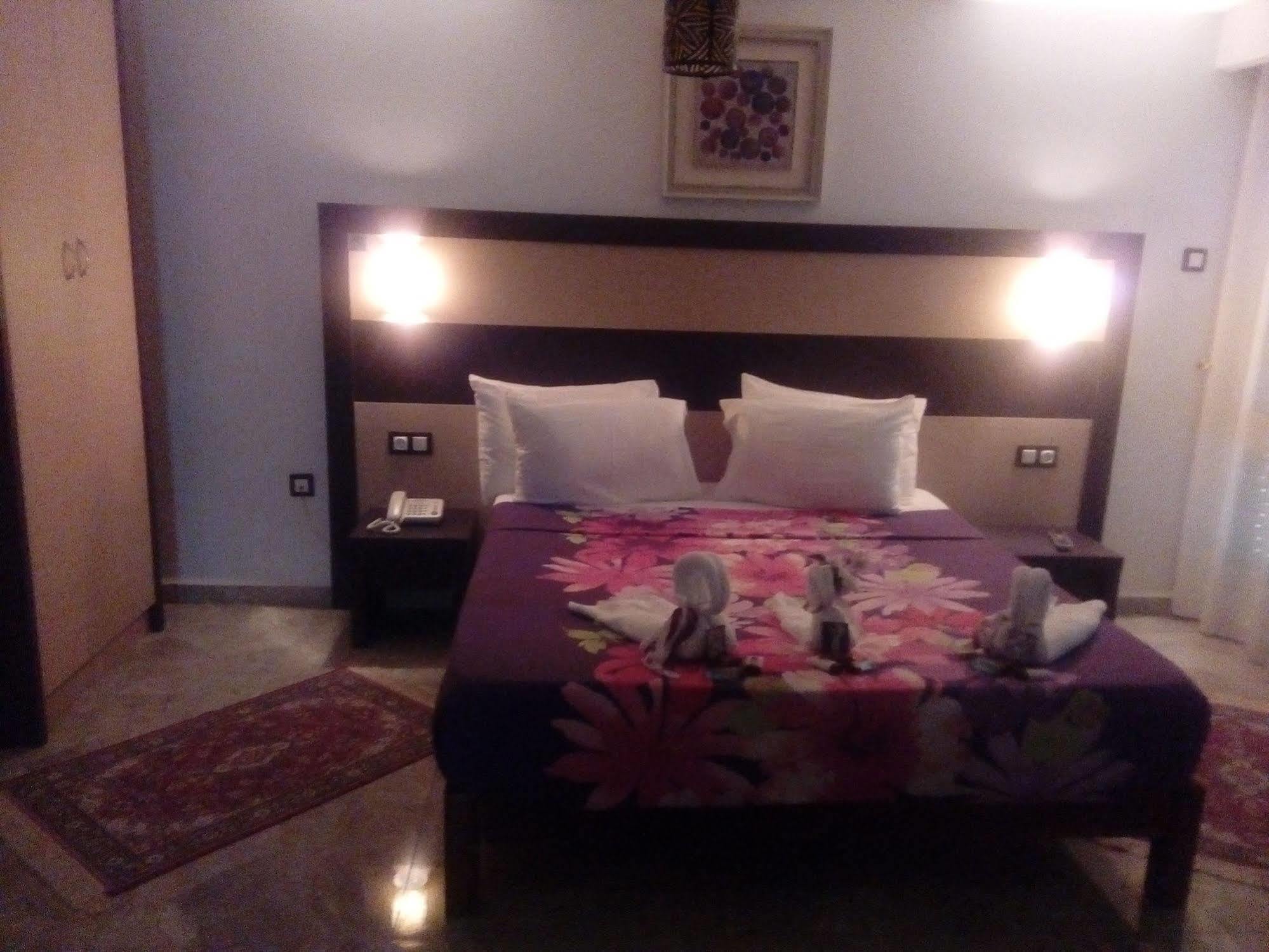 Space Telemly Hotel Algiers Екстер'єр фото