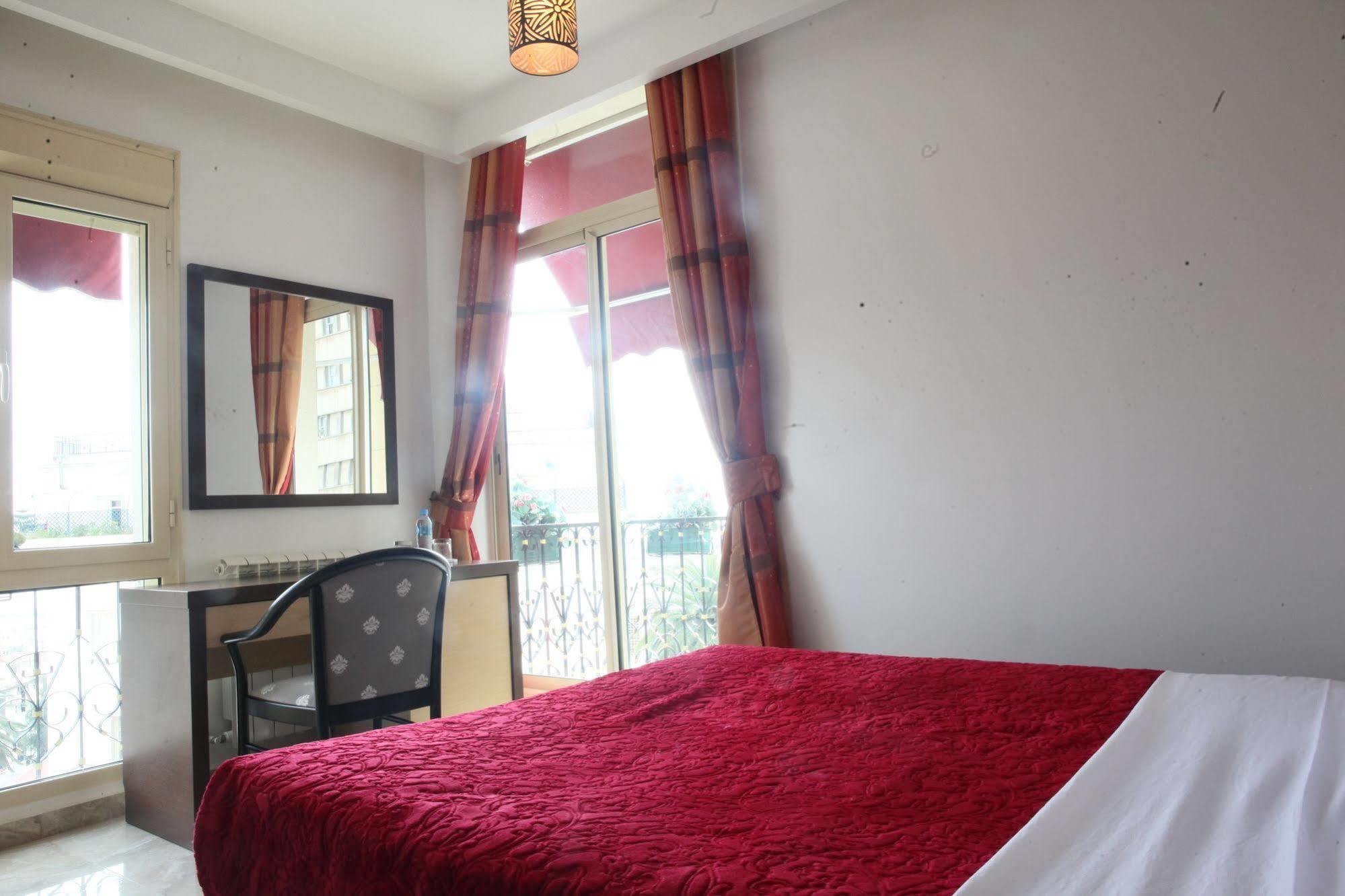 Space Telemly Hotel Algiers Екстер'єр фото
