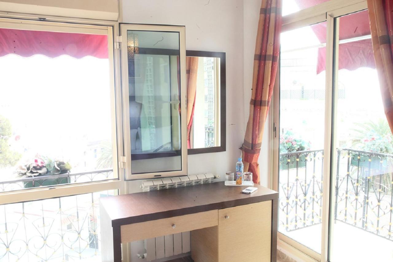 Space Telemly Hotel Algiers Екстер'єр фото